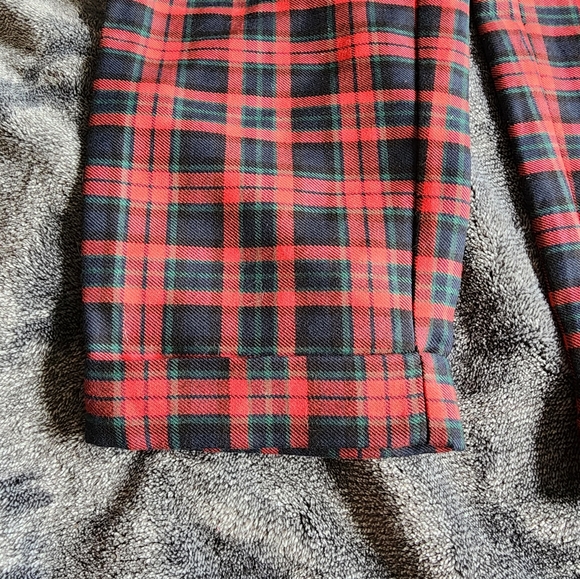 H&M L.O.G.G. Black, Red, & Green Plaid Pants - Picture 4 of 9